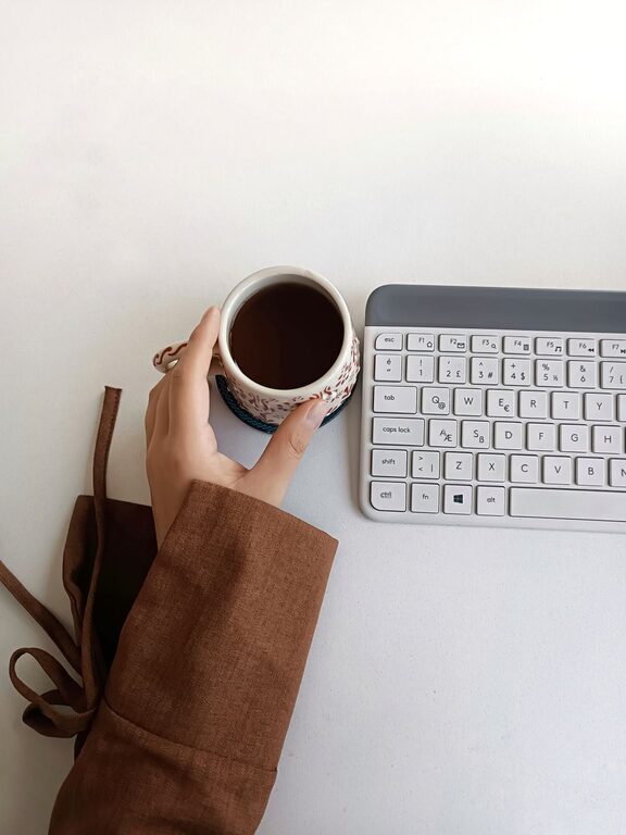 Simple Routines to Start and End Your Workday Calmly